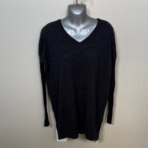 Gianni Bini Charcoal V-Neck Long Sleeve Knit Top